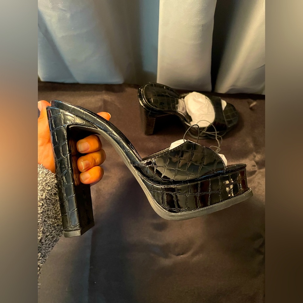 So-Me Black heels